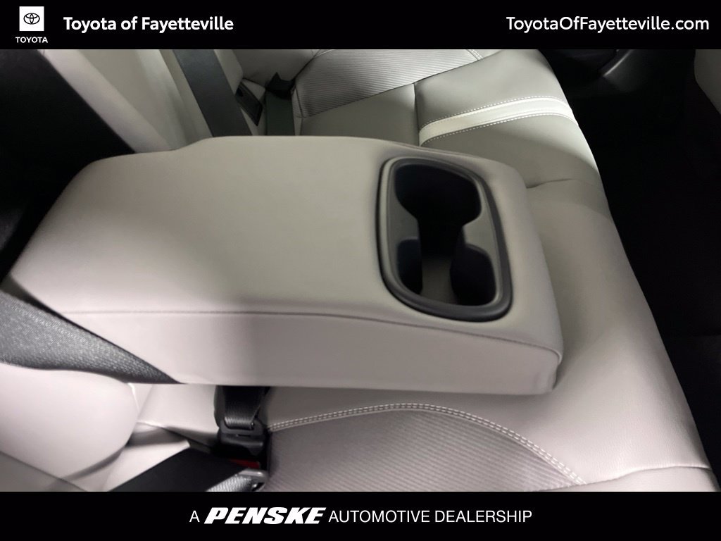 New 2026 Toyota Camry SE w/ Convenience Package FWD image 6