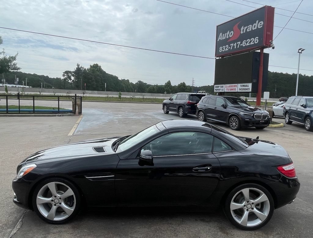 Used 2012 Mercedes-Benz SLK 350 image 5