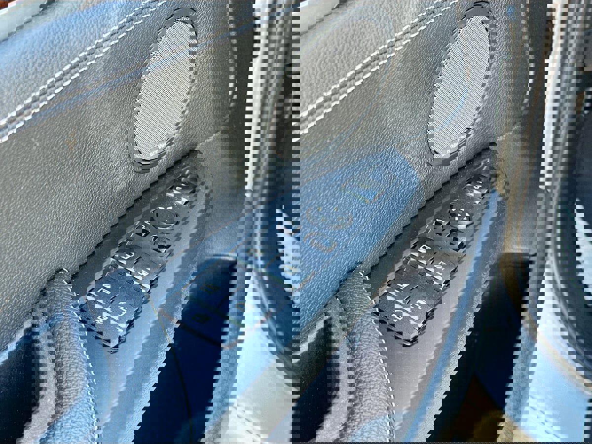 Used 2017 BMW X4 M40i image 19