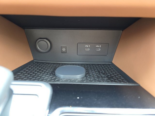 New 2026 Nissan Pathfinder Platinum AWD/4WD image 28