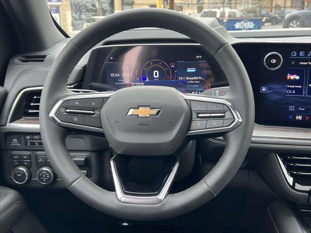 Used 2025 Chevrolet Suburban Premier image 16