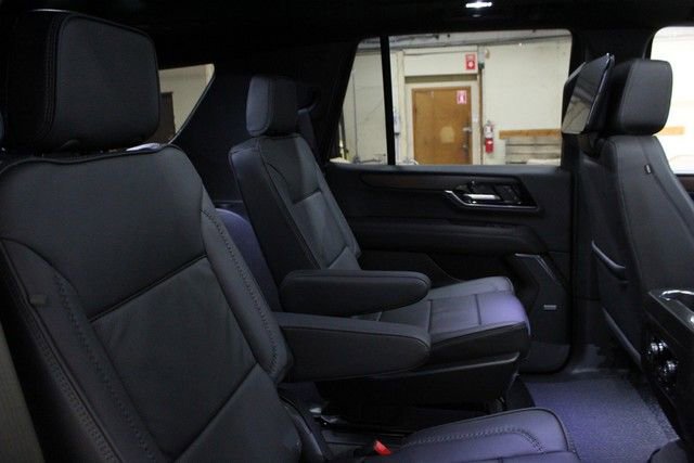 New 2026 GMC Yukon Denali w/ Denali Reserve Package AWD/4WD image 14