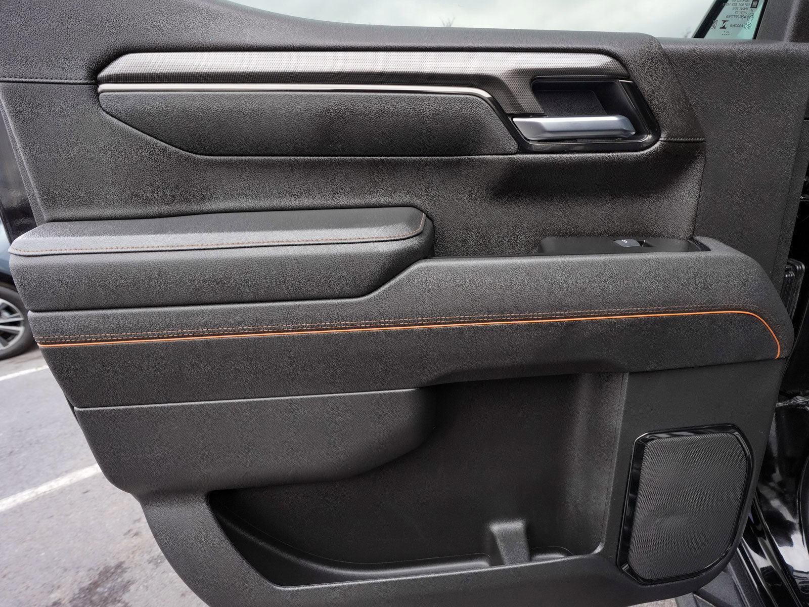 Used 2025 GMC Sierra 1500 AT4 w/ AT4 Premium Package image 12