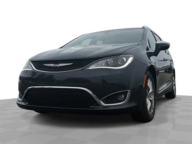 Used 2019 Chrysler Pacifica Limited image 1