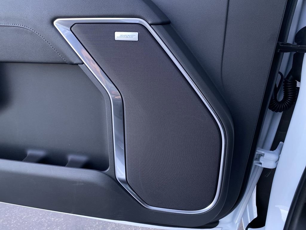 New 2026 GMC Sierra 3500 SLT w/ SLT Convenience Package image 31