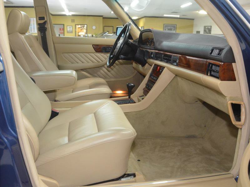 Used 1990 Mercedes-Benz 560 SEL image 23