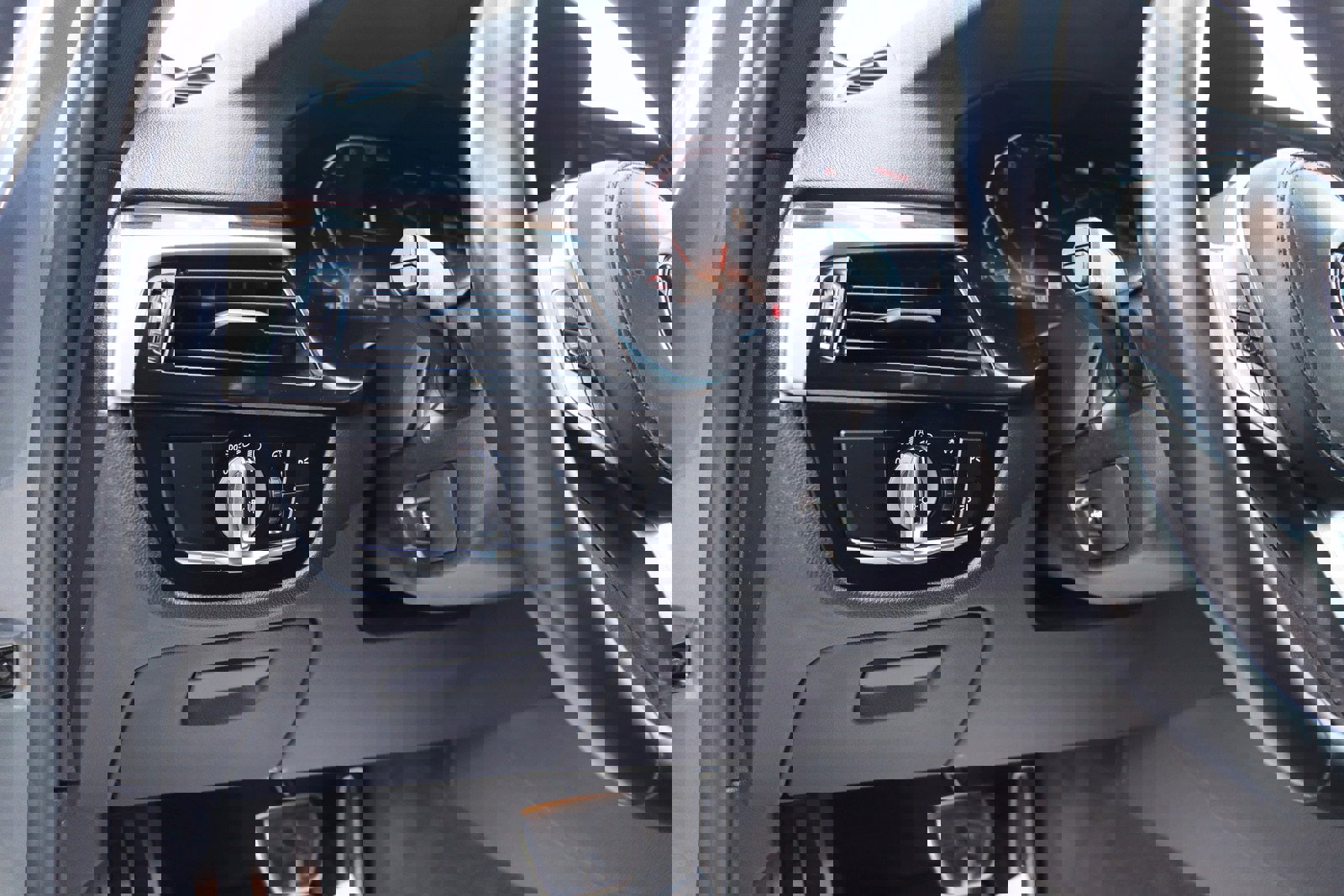 Used 2021 BMW 530i w/ M Sport Package image 27