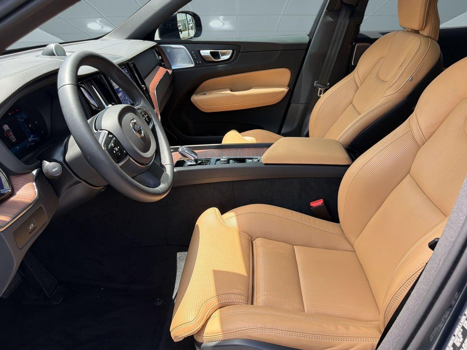 Certified 2024 Volvo XC60 B5 Ultimate w/ Protection Package Premier AWD/4WD image 5