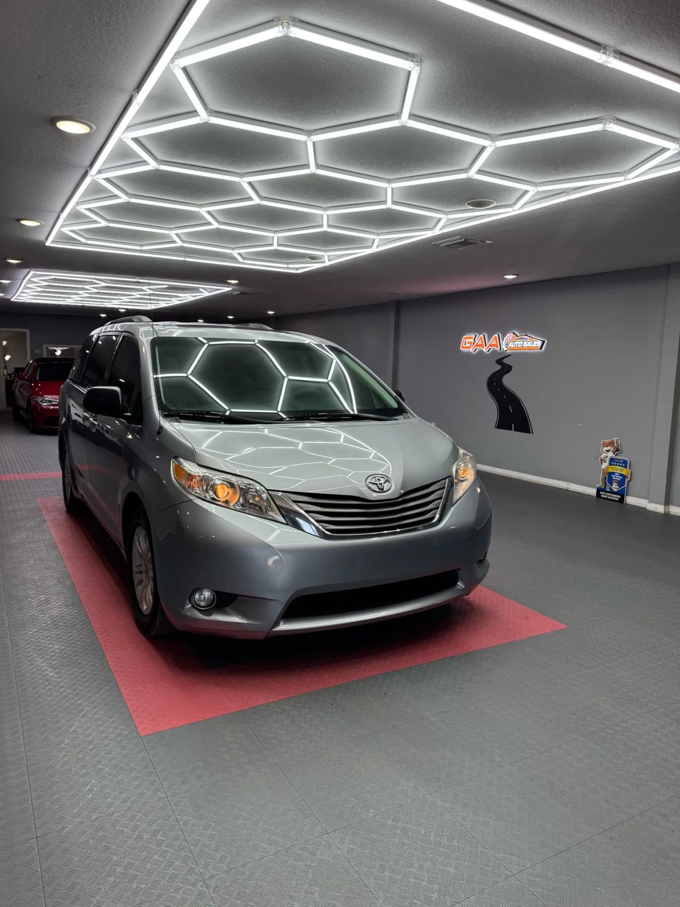 Used 2012 Toyota Sienna XLE