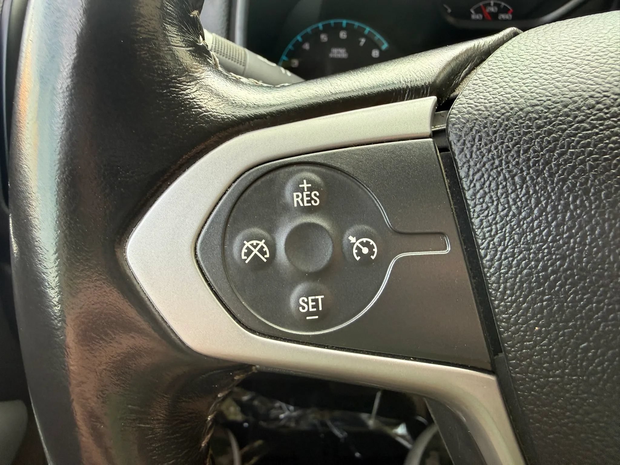 Used 2017 Chevrolet Colorado LT RWD image 14