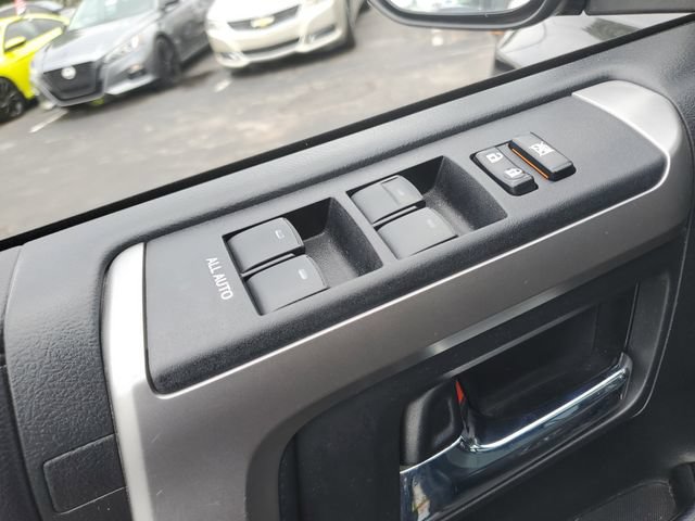 Used 2018 Toyota 4Runner SR5 Premium AWD/4WD image 19