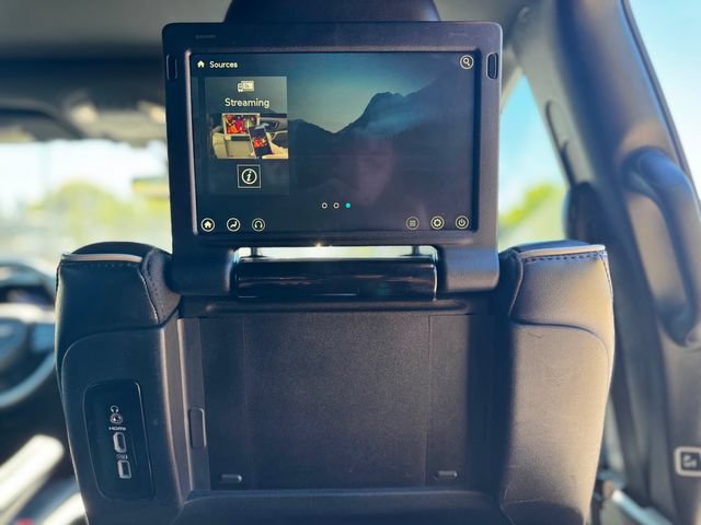 Used 2018 Chrysler Pacifica Limited w/ Advanced Safetytec Group FWD image 40