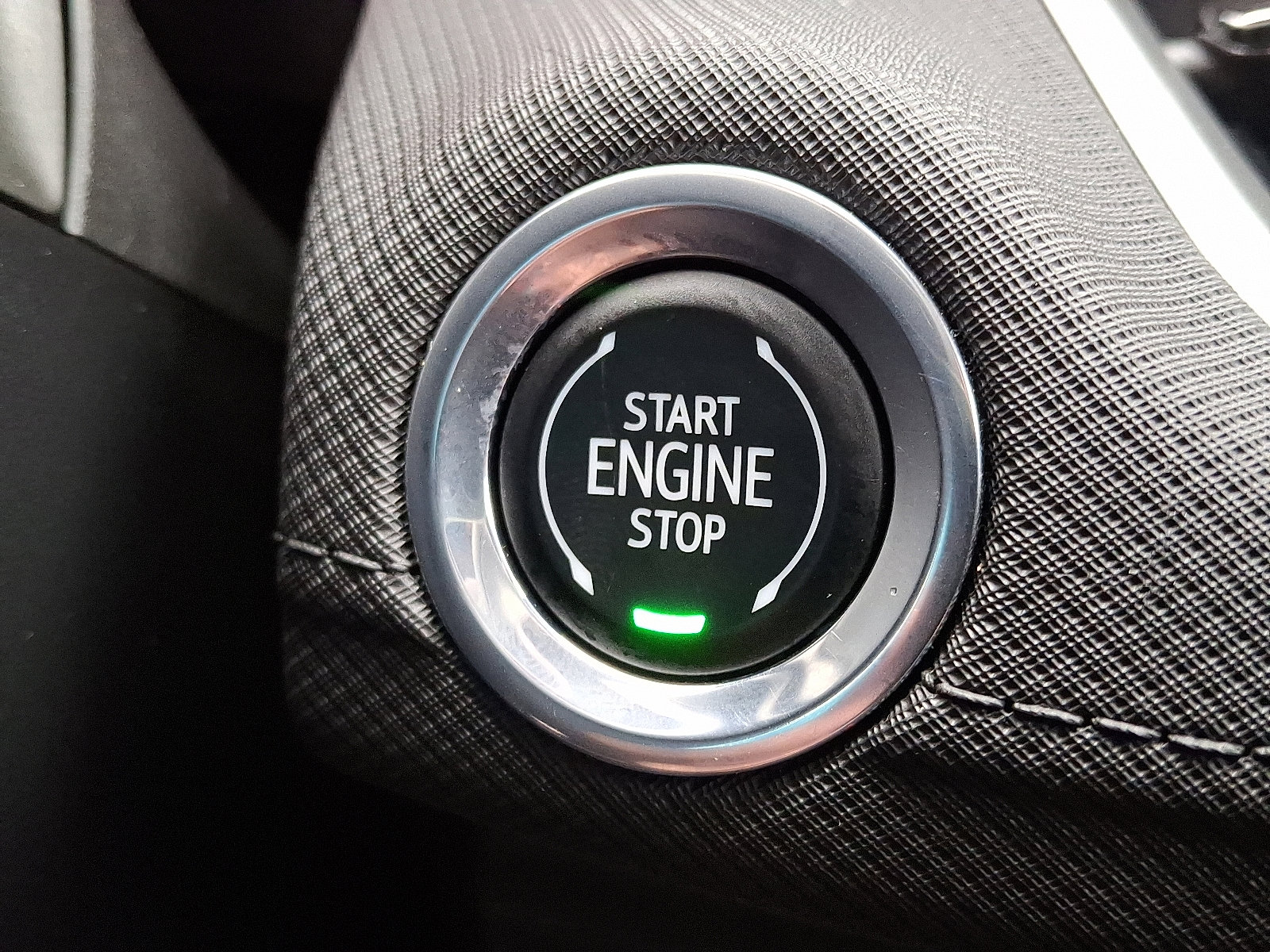 Used 2025 Chevrolet TrailBlazer LT image 23