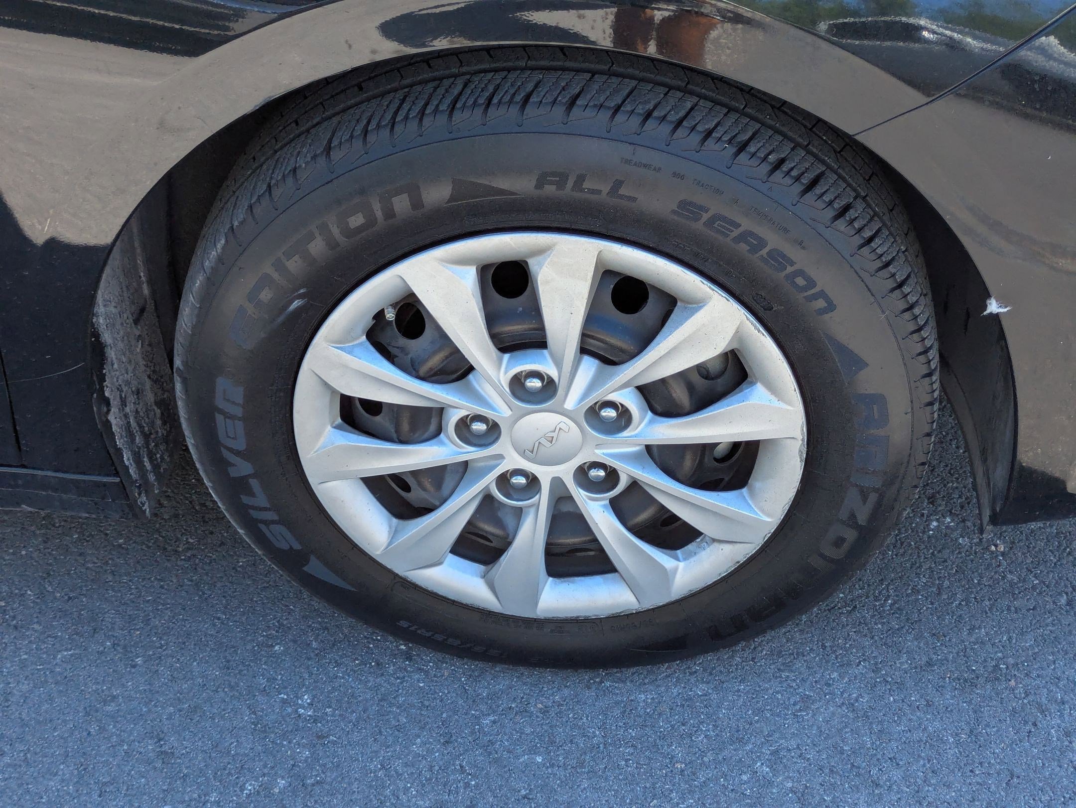 Used 2023 Kia Forte LX image 30