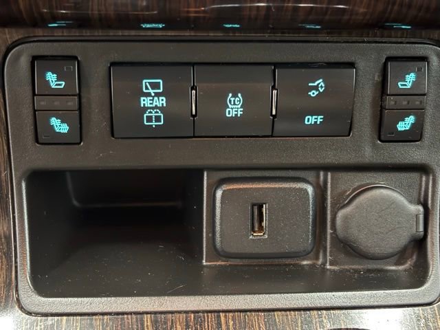 Used 2016 Chevrolet Traverse LT FWD image 26