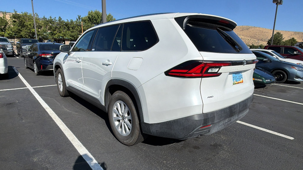 Certified 2026 Toyota Grand Highlander AWD image 3