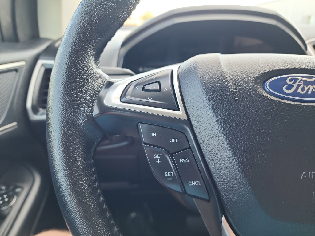 Used 2024 Ford Edge SEL AWD/4WD image 24