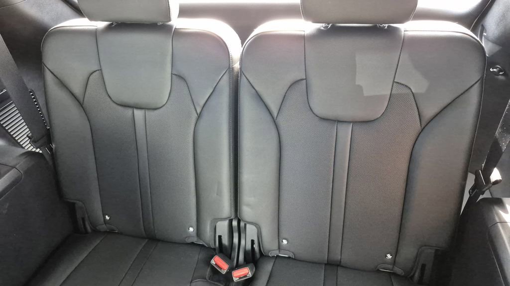 Used 2024 Kia Sorento SX Prestige image 15