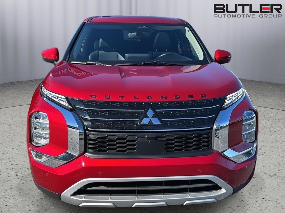 Used 2024 Mitsubishi Outlander SE Black Edition image 7