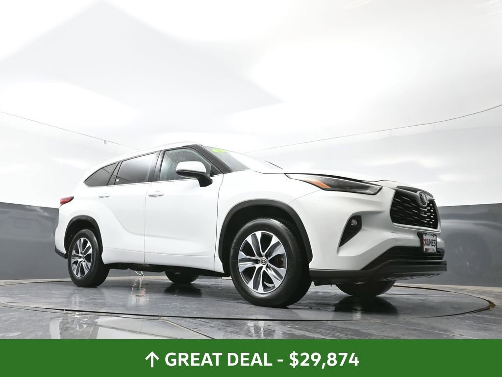 Used 2023 Toyota Highlander XLE image 56