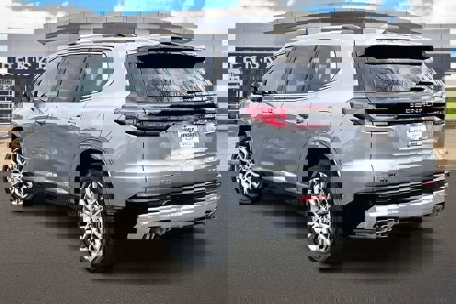 New 2026 GMC Acadia Denali w/ Super Cruise Package image 3