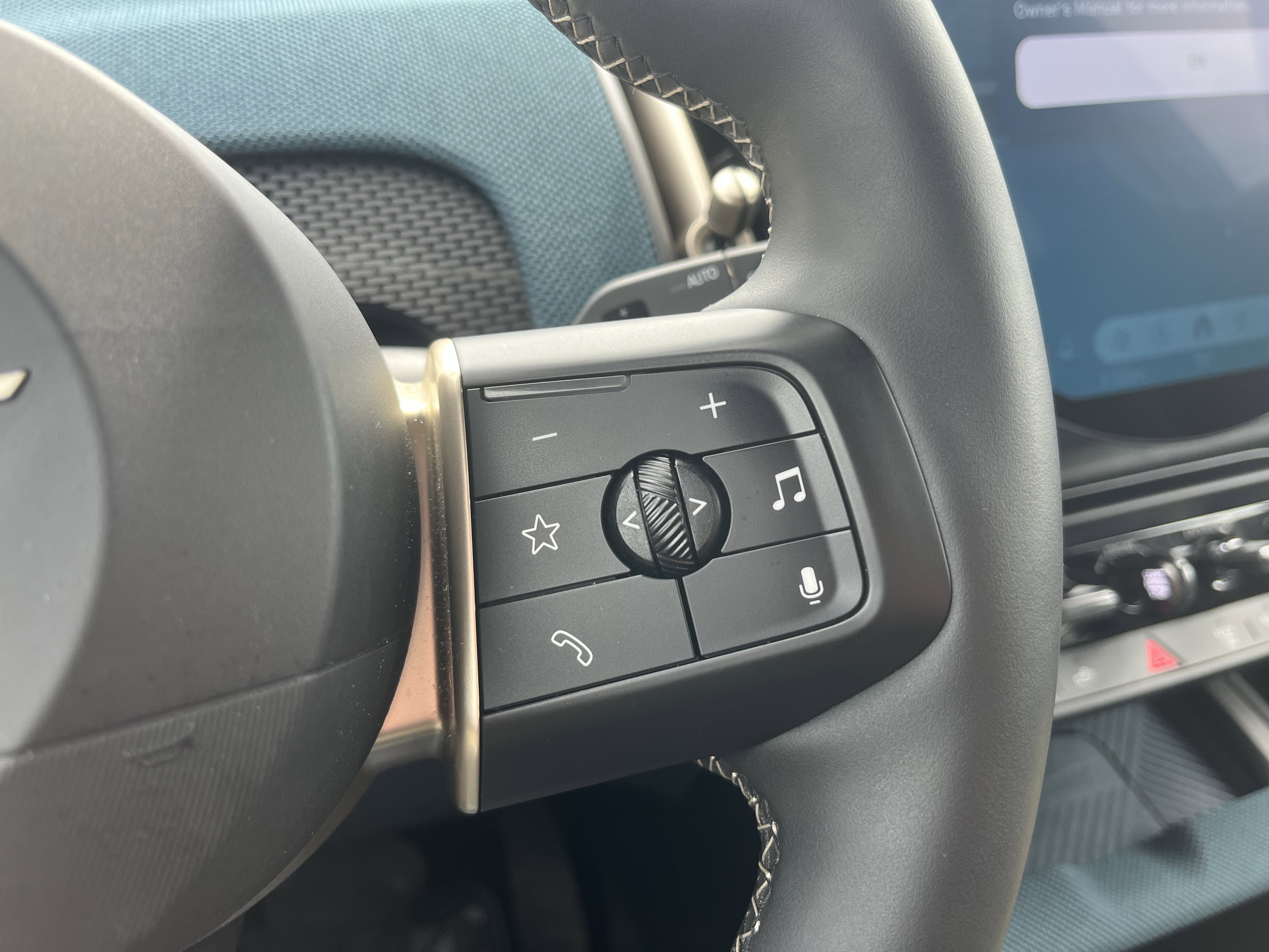 Used 2025 MINI Cooper Countryman S w/ Comfort Package Max image 17