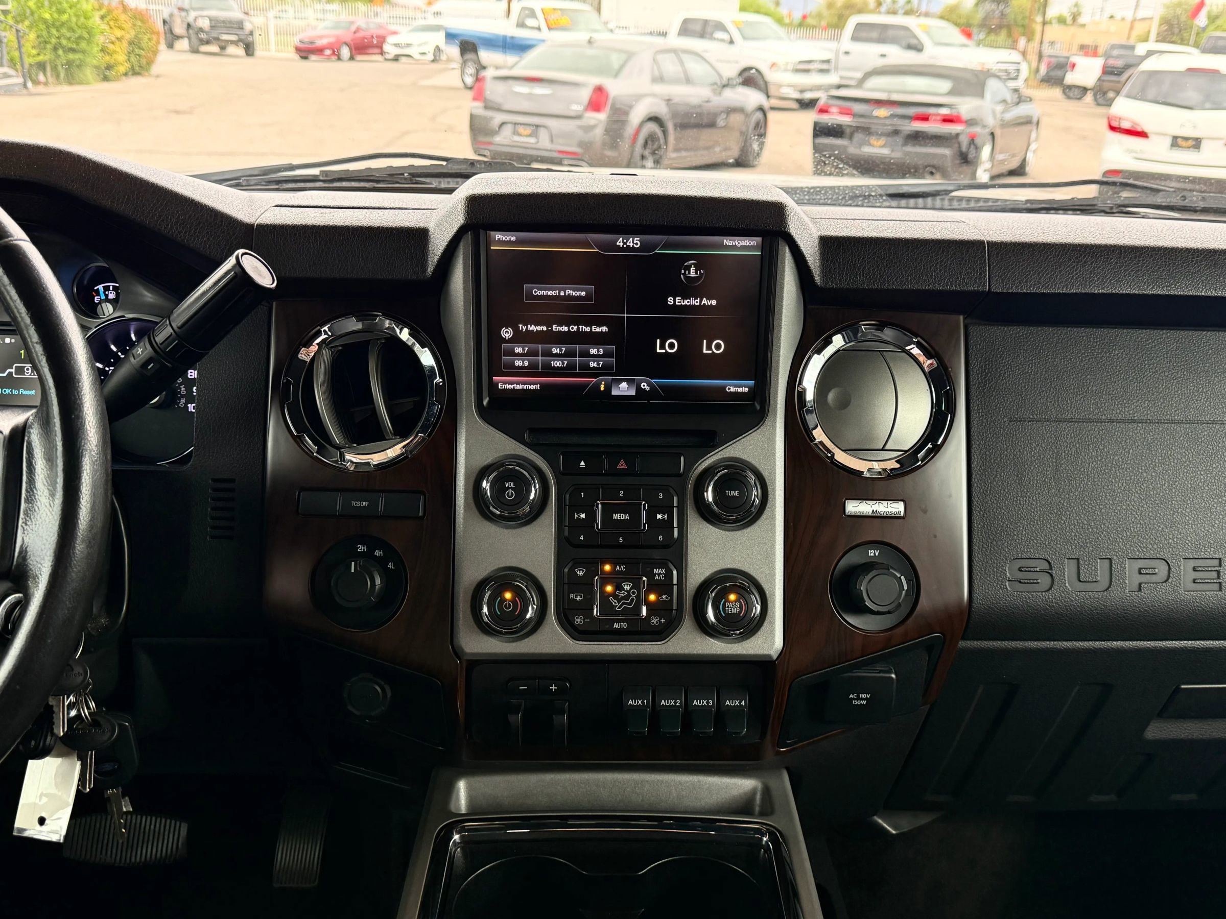 Used 2014 Ford F350 Lariat w/ Camper Package AWD/4WD image 16