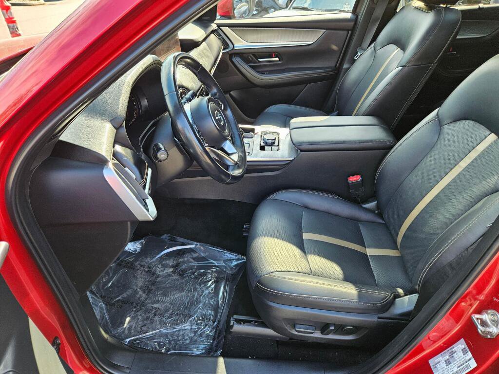 Certified 2024 MAZDA CX-90 Plug-In Hybrid w/ Premium Plus AWD/4WD image 17