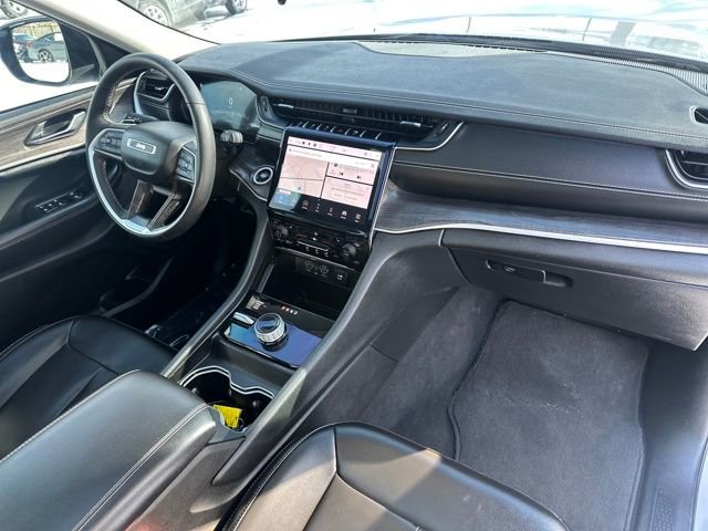 Used 2024 Jeep Grand Cherokee L Limited image 15