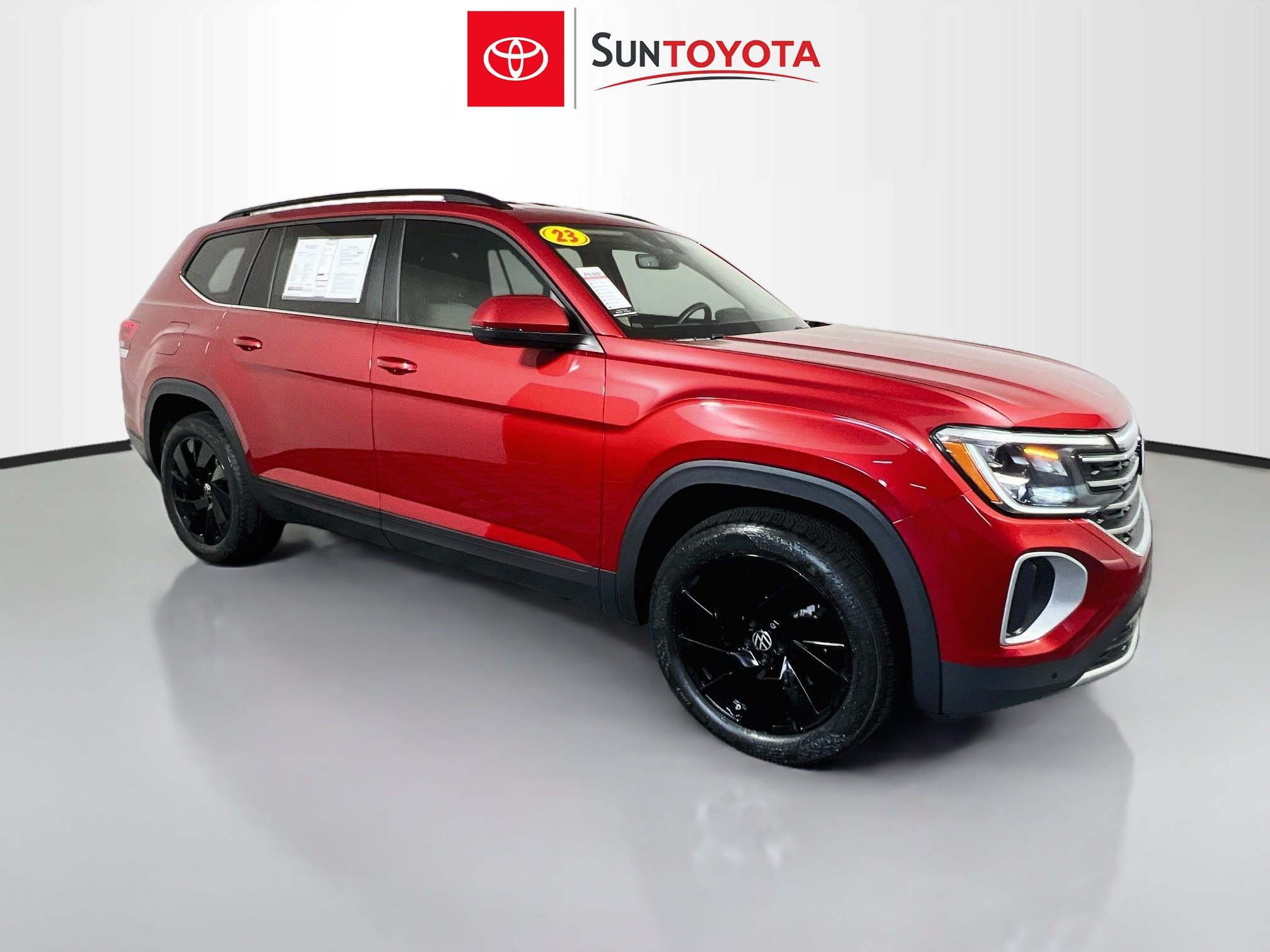 Used 2024 Volkswagen Atlas SE FWD image 1