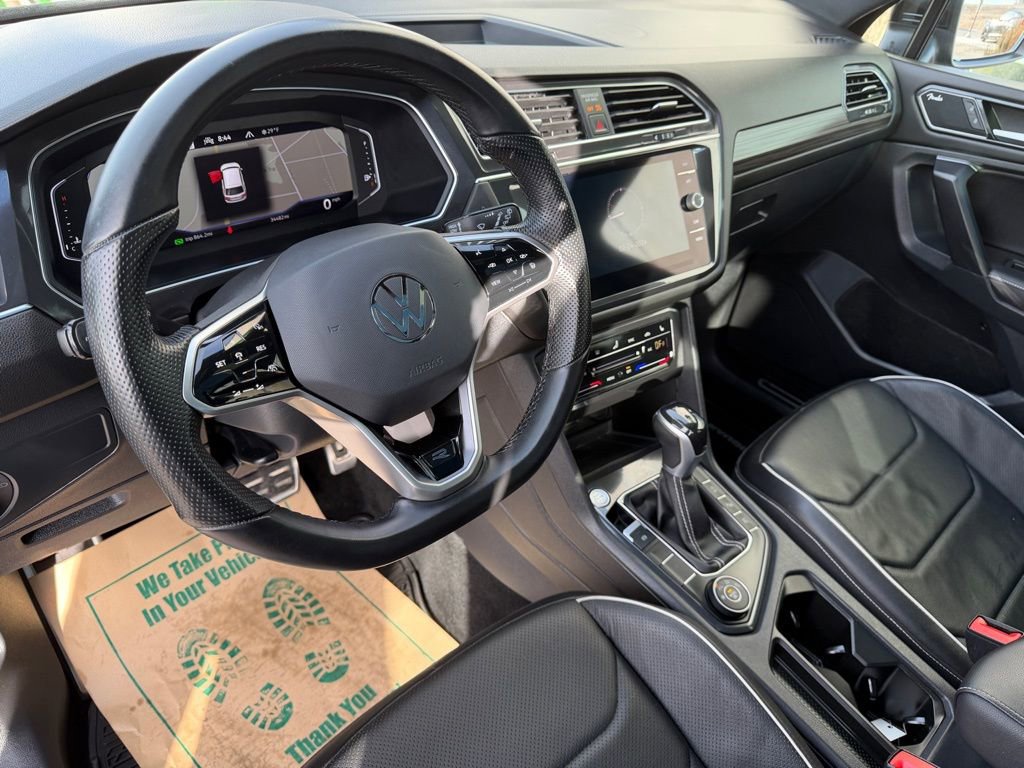 Used 2022 Volkswagen Tiguan SEL R-Line image 12