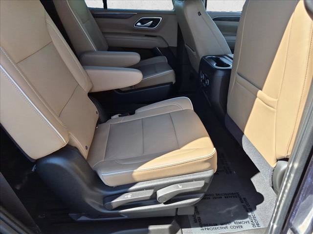 Used 2021 Chevrolet Tahoe Premier w/ Premium Package RWD image 28