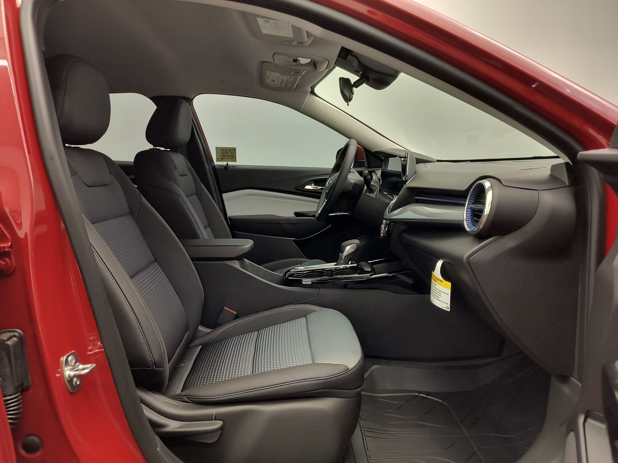 New 2026 Chevrolet Trax LT w/ Driver Confidence Package FWD image 22