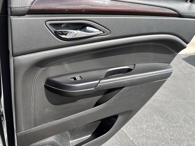 Used 2015 Cadillac SRX Luxury w/ Driver Awareness Package image 22