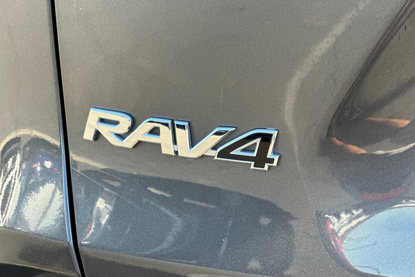 Certified 2020 Toyota RAV4 XLE w/ Convenience Package AWD/4WD image 27
