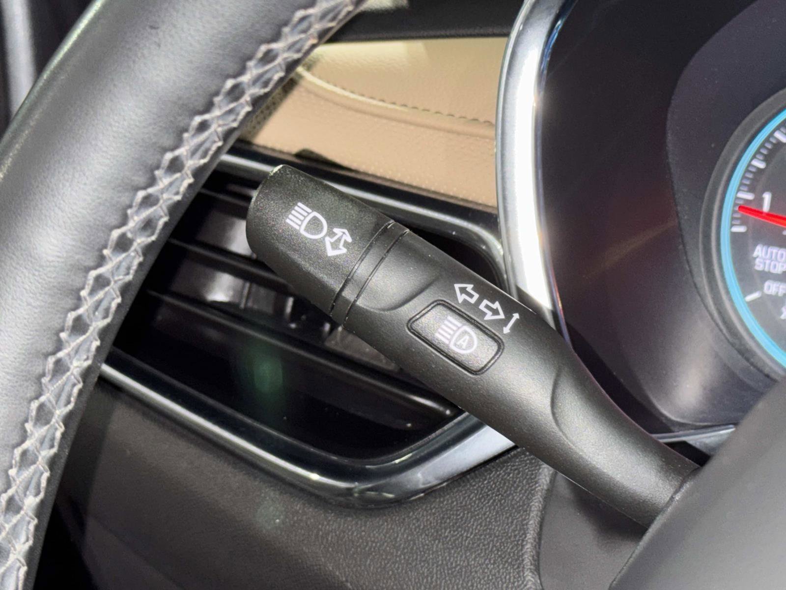 Used 2024 Chevrolet Equinox Premier image 10