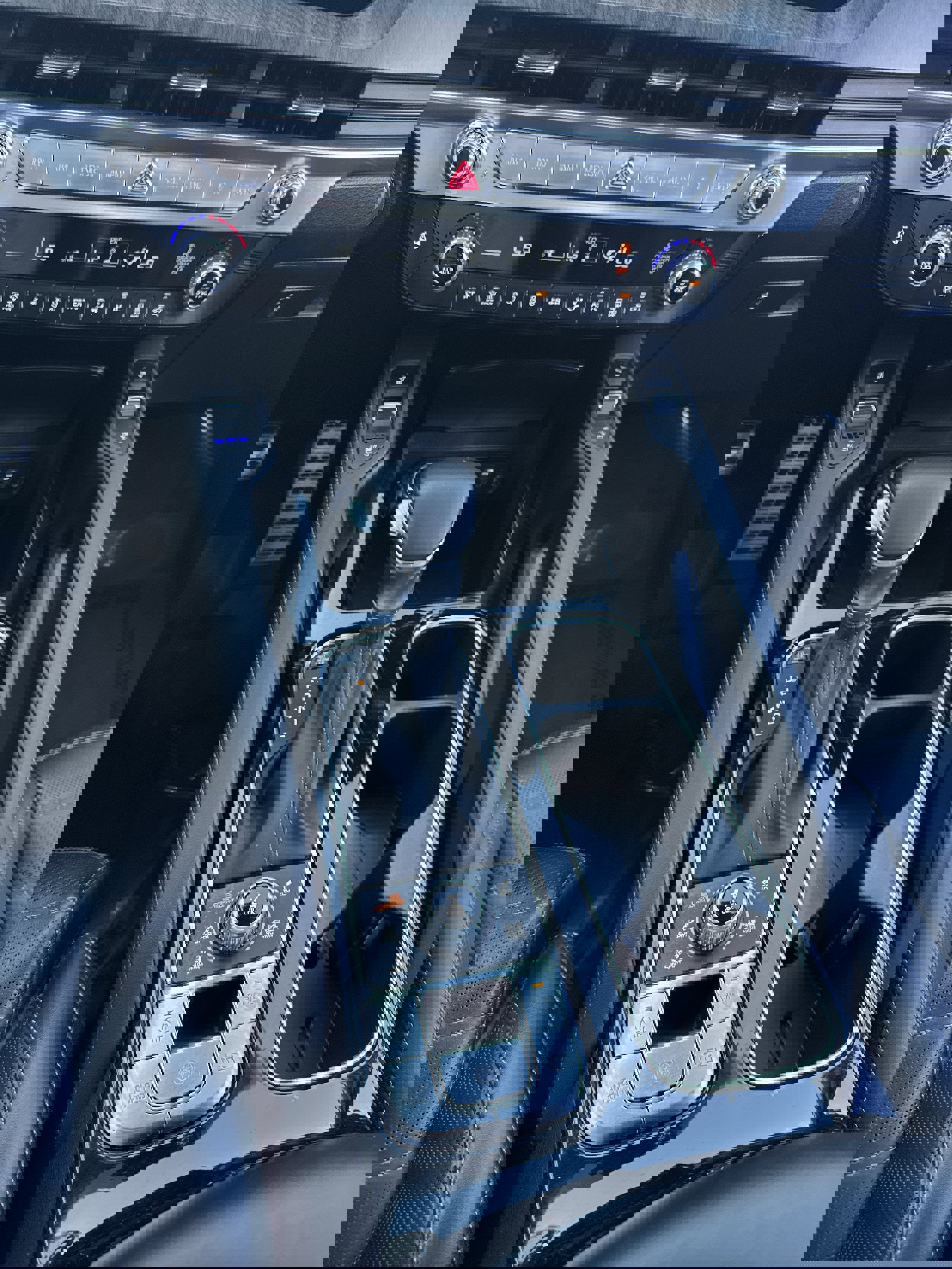 Used 2024 Kia Telluride SX Prestige w/ Towing Package AWD/4WD image 26