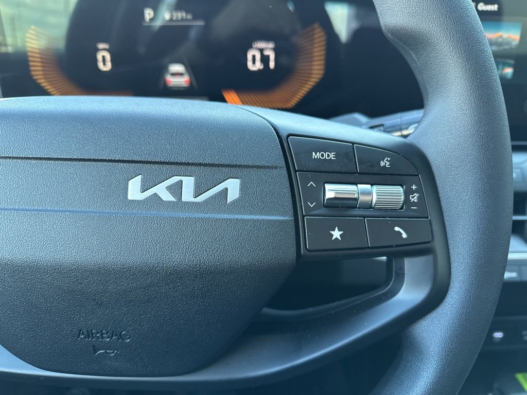 Used 2025 Kia K4 FWD image 36
