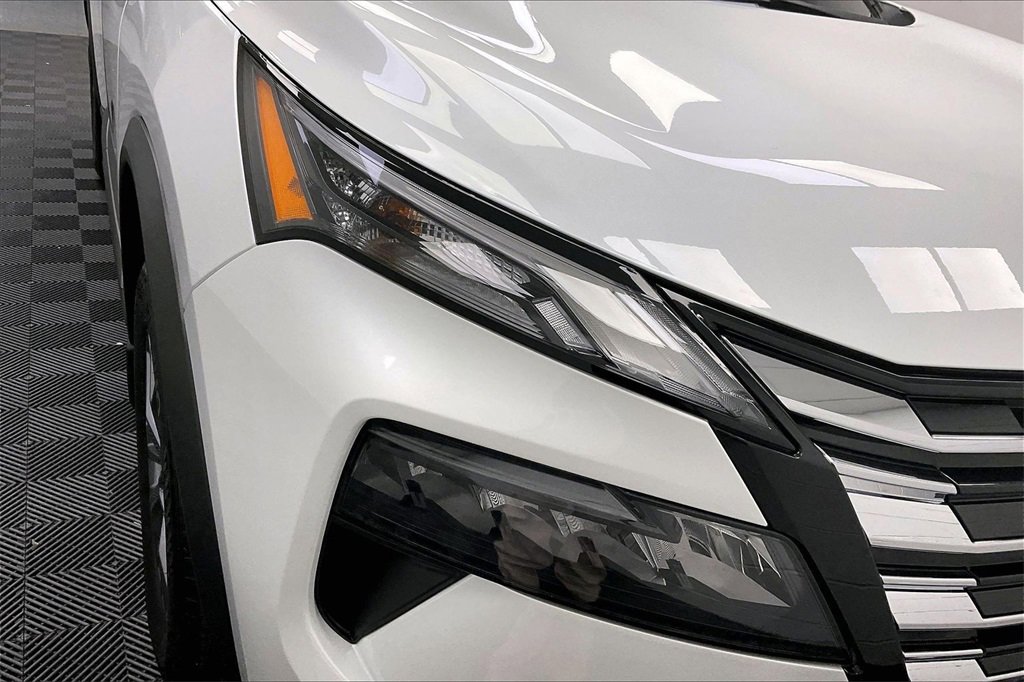 Certified 2025 Nissan Rogue S image 25