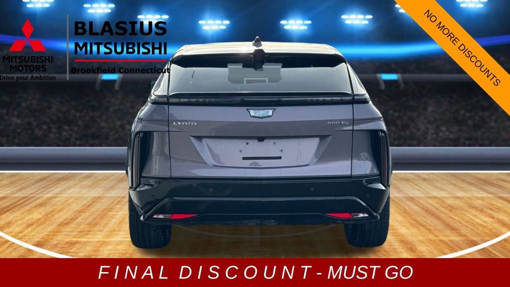 Used 2024 Cadillac Lyriq Sport image 5