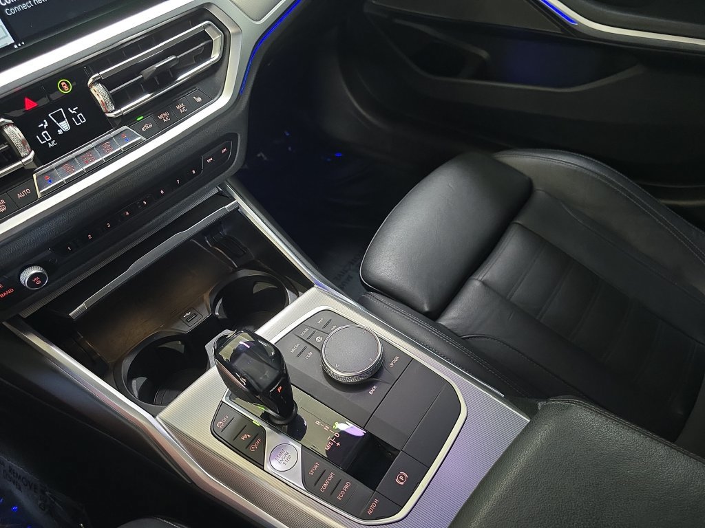 Certified 2020 BMW 330i Sedan w/ M Sport Package RWD image 26