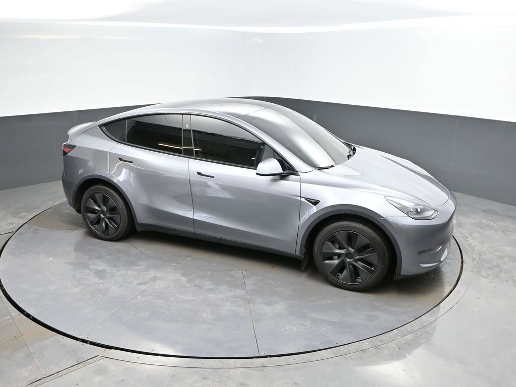 Used 2025 Tesla Model Y Long Range image 15