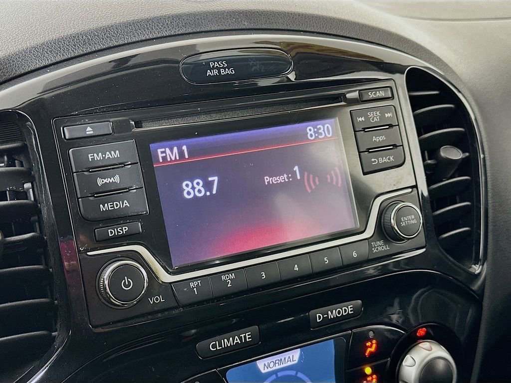 Used 2015 Nissan Juke SV image 20