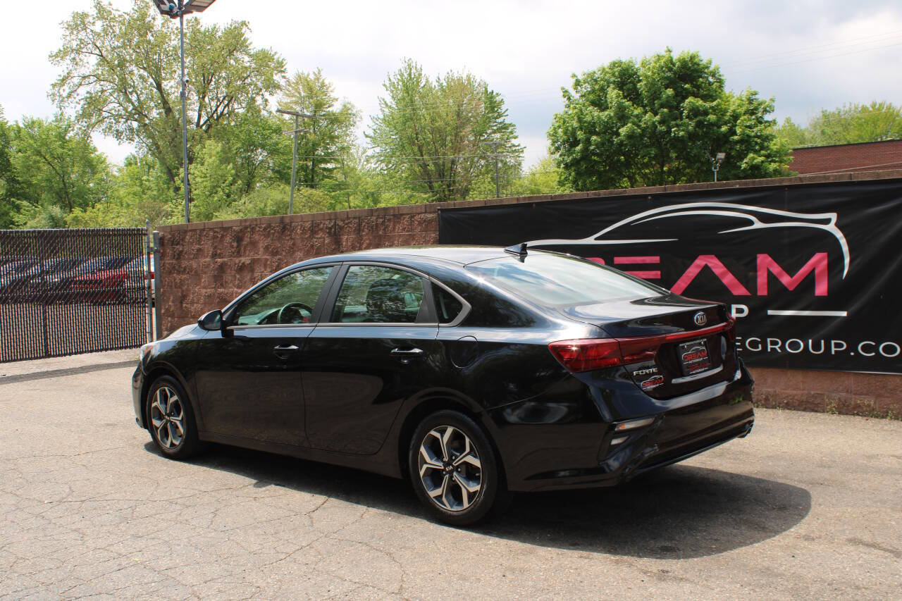 Used 2020 Kia Forte LXS image 3