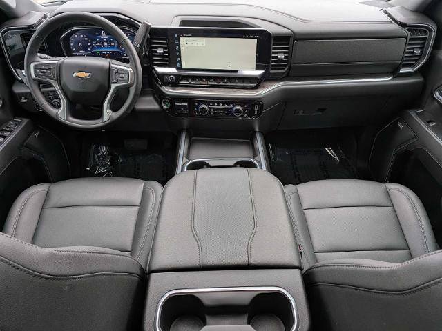 Used 2024 Chevrolet Silverado 3500 LTZ w/ LTZ Plus Package AWD/4WD image 28