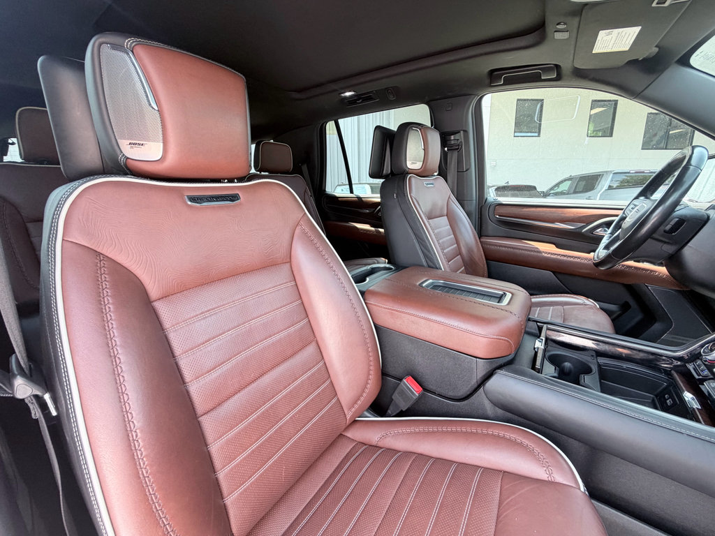Used 2023 GMC Yukon Denali Ultimate AWD/4WD image 26