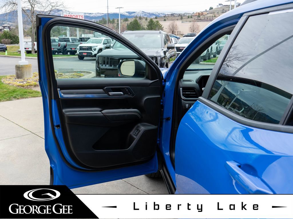 Used 2026 GMC Terrain Elevation w/ Elevation Premium Package image 15