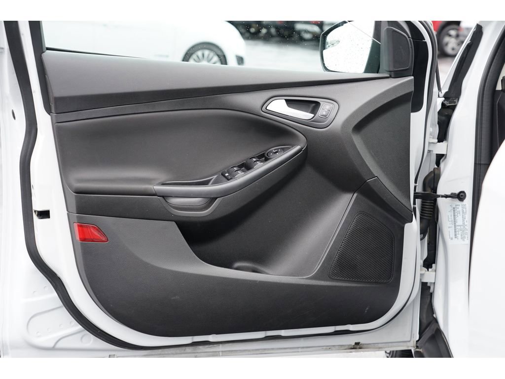 Used 2017 Ford Focus SE image 14