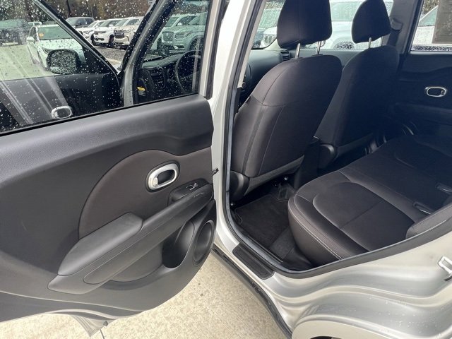 Used 2019 Kia Soul image 21