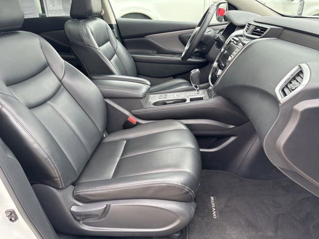 Used 2024 Nissan Murano SV AWD/4WD image 16